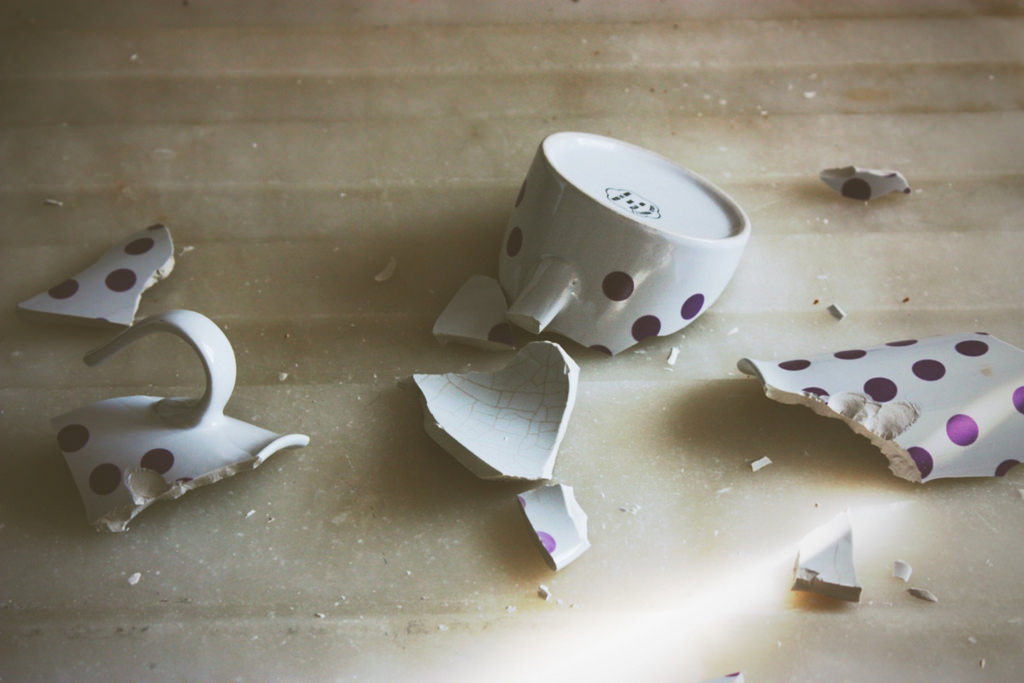 broken mug